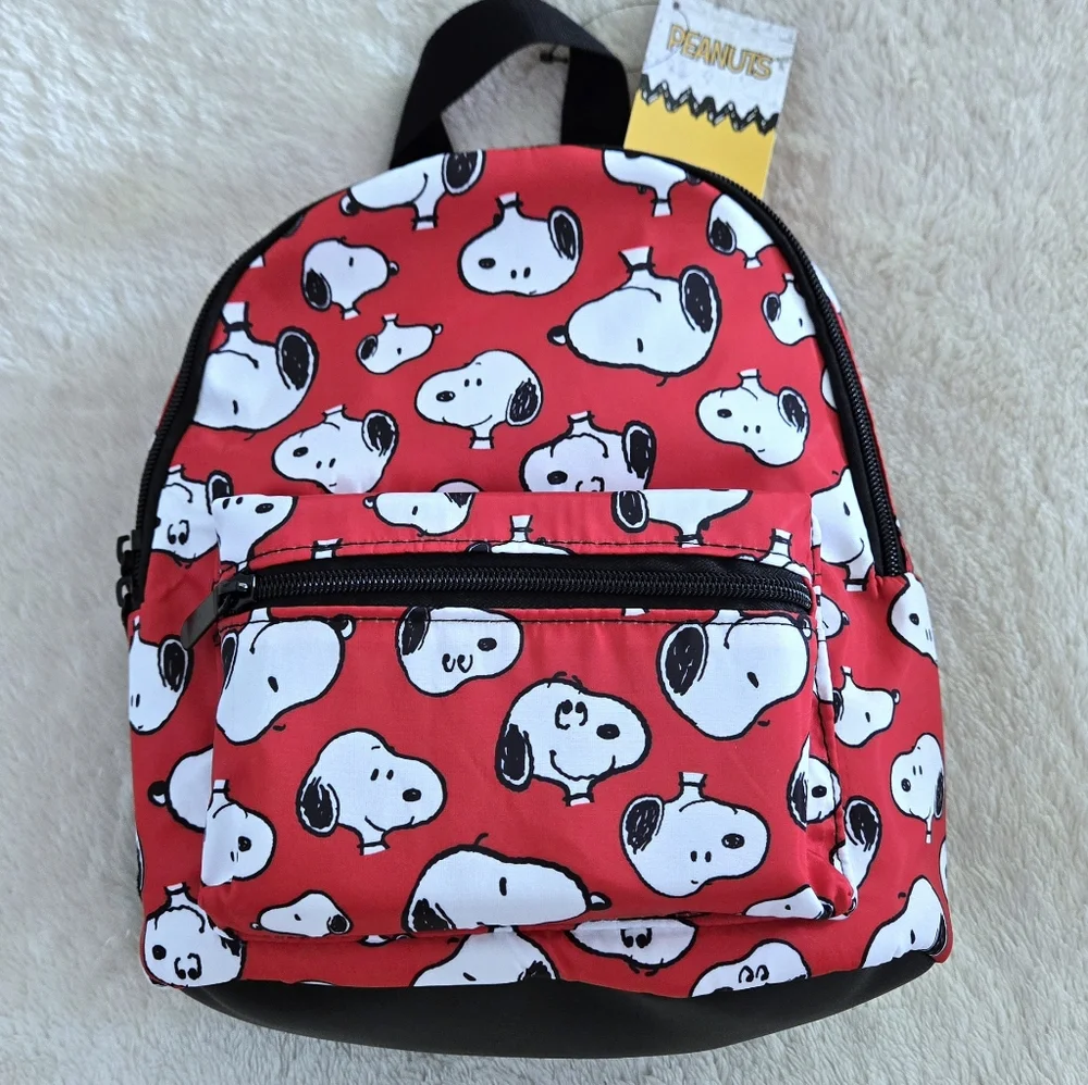 ✨️HP✨️ Peanuts🥜 Snoopy🐶 Mini Backpack🎒 - NWT